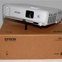 Epson EB-E01 XGA Projector